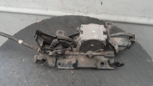 Silniczek wycieraczki tył Toyota Camry III 91-96r.