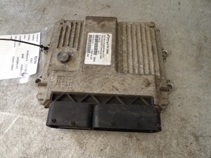 Fiat Fiorino III komputer 51812866 71600.113.01 MJD6F3.H1 HW04P 3542-H170