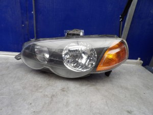 Honda HR-V lampa przednia lewa
