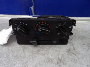 Nissan Micra K11 panel nawiewu 7040030720
