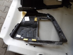 Audi Q5 8R boczek bagażnika lewy 8R0863879C