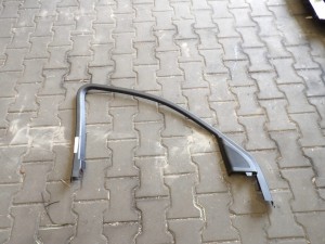 Audi Q5 8R listwa drzwi maskownica przód lewe 8R0867609