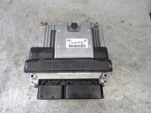 Audi Q5 8R komputer silnika 03L906019AS 8K0907352A