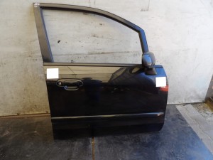 Mazda Premacy drzwi przednie prawe lift lak. 16W