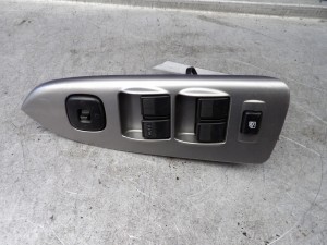 Mazda Premacy panel szyb lift C8H-D172 CB81 66350