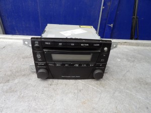 Mazda Premacy radio lift
