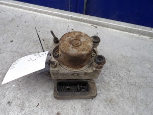 Mazda 6 I pompa ABS 1,8B