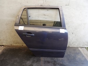 Opel Astra H drzwi tylne prawe lak. Z168 kombi