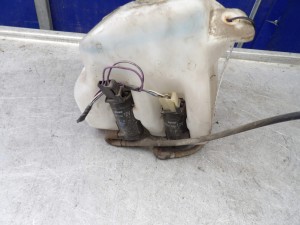 Daihatsu Sirion M100 zbiornik spryskiwaczy 1,0B 860142075