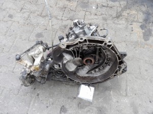 Opel Astra F 1,4B 44KW 60KM skrzynia biegów F13W418