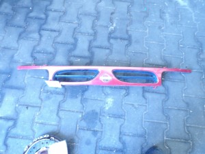 Nissan Micra K11 atrapa, grill lak. AP0 1,0B
