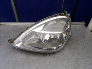 Mercedes W168 lampa przednia lewa A1688201761 0301192201