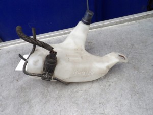 Fiat Punto II zbiornik spryskiwaczy lift 1,2B