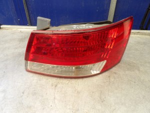 Hyundai Sonata V lampa tylna prawa