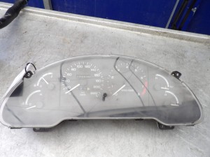 Ford Probe II zegary, liczniki 2,0B