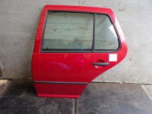 Volkswagen Golf IV drzwi tylne lewe lak. LC3X HB 5D