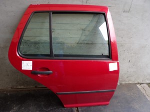 Volkswagen Golf IV drzwi tylne prawe lak. LC3X HB 5D