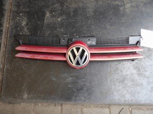Volkswagen Golf IV atrapa, grill lak. LC3X