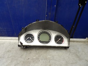 Mercedes W204 zegary, liczniki A2045403148 A2C53257641