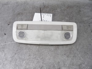 Mercedes W204 oświetlenie podsufitki tył A2048208501