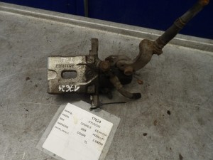 Hyundai Coupe II 2,0 - 16V zacisk hamulcowy tylny lewy