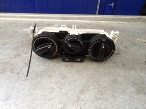 Seat Ibiza II panel nawiewu, klimatyzacji 1,0B