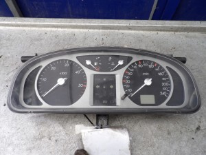 Renault Laguna II zegary, liczniki 8200170305