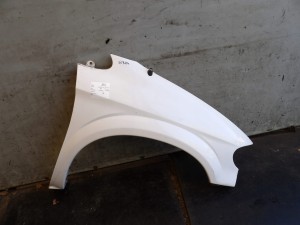 Chrysler Country IV błotnik prawy lak. PBE