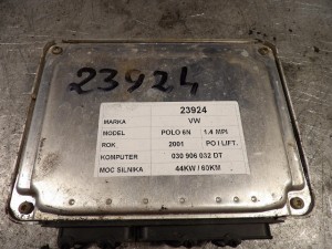 VW Polo 6N III 1,4MPI komputer sterownik 030906032DT 0261207593