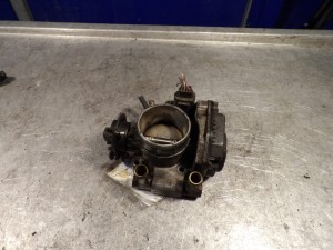 VW Passat B5 1,6B przepustnica