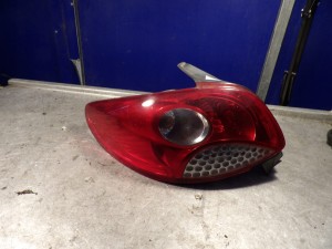 Peugeot 206+ lampa tylna lewa 11-8058L