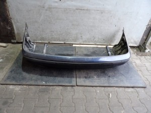 BMW E39 zderzak tył lak. 317/5 sedan
