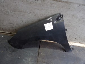 Peugeot 308 błotnik lewy  HB 5D lift brak koloru do malowania