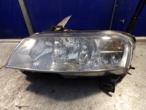 Fiat Stilo lampa przednia lewa 467807970