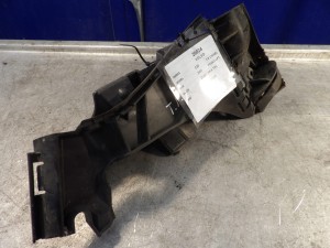 Volvo C30 ślizg zderzaka tylny prawy 30657219 30655938