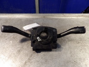 VW Golf IV przełącznik zespolony 4B0953503F