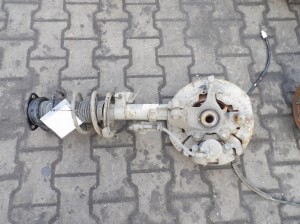 Volvo C30 zawieszenie przednie prawe 30748360 3M51-18045-UCD