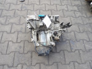 Renault Clio III 1,2B 55KW 75KM skrzynia biegów JH3176