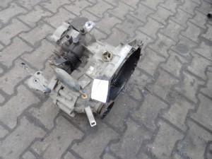 VW Golf III 1,4B 44KW 60KM skrzynia biegów DGL