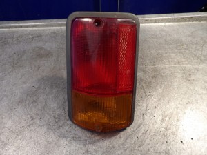 Fiat 126p lampa tylna prawa 7560963 6541001