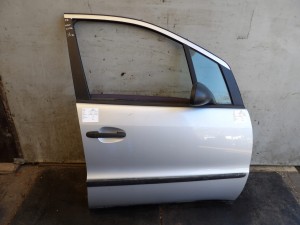Mercedes A168 long drzwi przednie prawe lak. 761 HB 5D lift