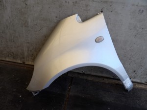 Mercedes A168 long błotnik lewy lak. 761