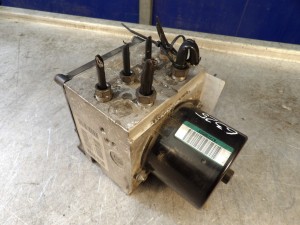 Citroen C6 pompa ABS 9662235380 15871906 775195426 S118676002E TRW