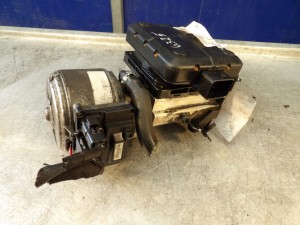 Citroen C6 pompa hydrauliczna 966316670041