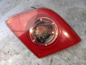 Mazda 3 lampa tylna prawa klapa