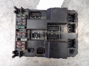 Peugeot 307 skrzynka bezpieczników BSI 9651196780 9651197480
