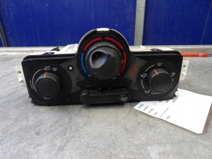 Renault Megane II panel nawiewu 69420002
