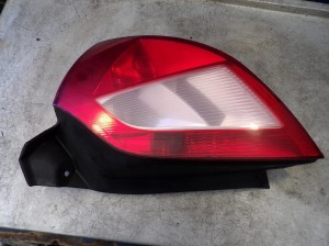 Renault Megane II lampa tylna prawa 8200073237 89398081 VALEO