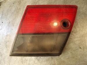 Saab 95 lampa tylna prawa klapa