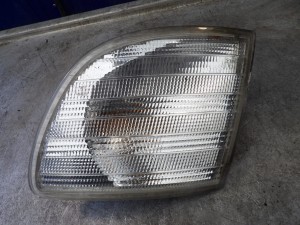 Mercedes Vito kierunkowskaz przedni lewy 2,8B